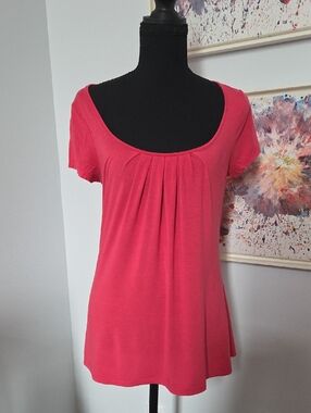 Promod Scoop Neck Short Sleeve Tee in Coral Pink